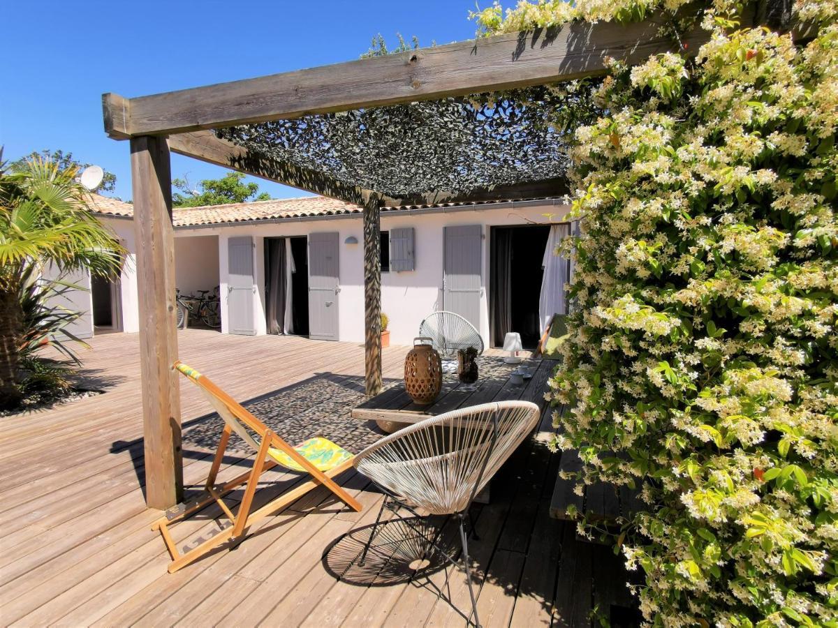 Derriere La Plage : Suite, Patio Et Pergola Le Bois-Plage-en-Ré Kültér fotó
